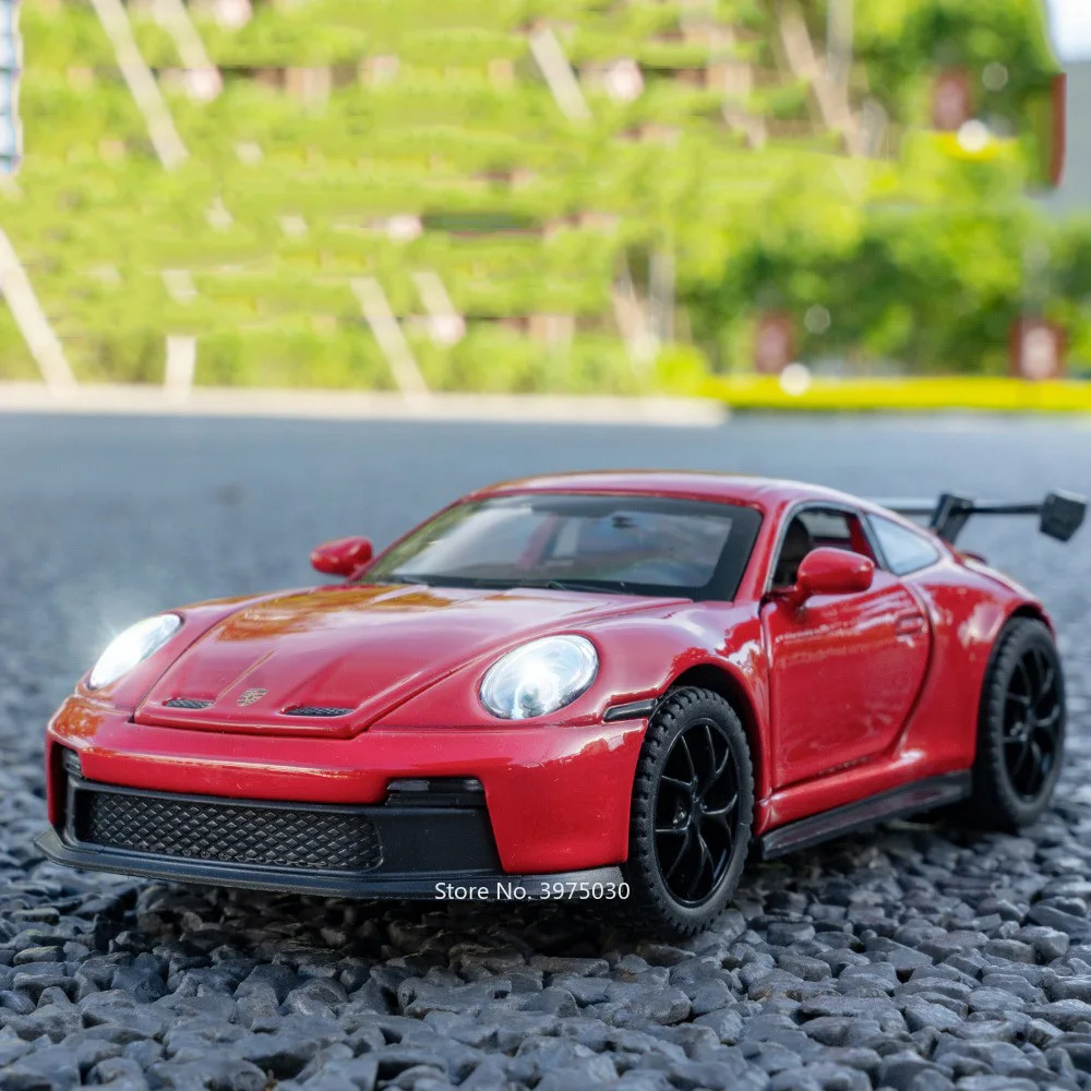 

1/32 Scale 911 GT3 Sports Car Toy Model Alloy Diecast Sound Light Pull Back Doors Opened Simulation Vehicle Models Toys for Boys