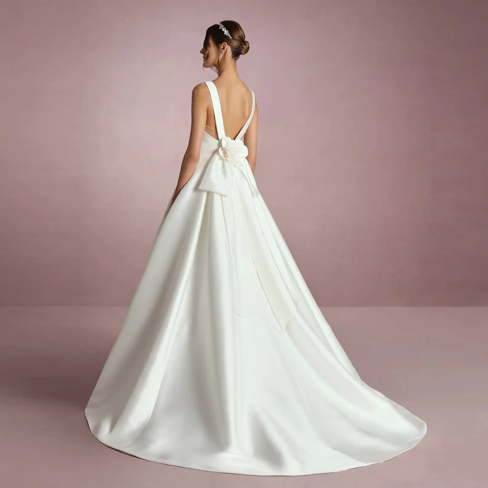 فساتين زفاف بسيطة بأشرطة واسعة على شكل حرف A لحفلات الزفاف ورقبة على شكل V عميقة مخصصة بطول الأرض سويب تراين فيستدوس دي نوفيا