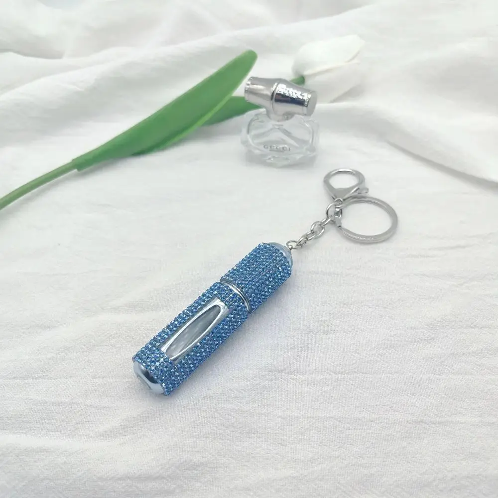 Wykwintna, wielokrotnego użytku butelka na brelok 5ml, przenośna butelka z rozpylaczem, kryształowy, pusty mini pojemnik na kosmetyki do podróży.