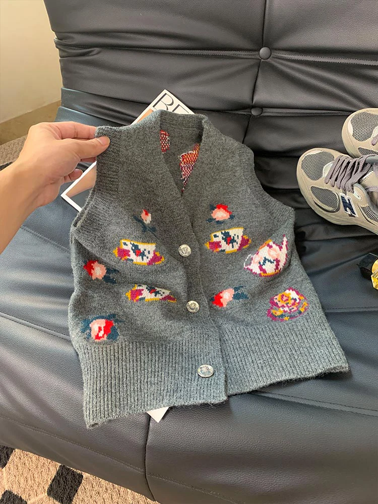 

ay Heavyweight Texture Knitted Vest Cardigan Women's Spring Autumn Vintage Small Fraance Sle Outerwear V-ne ort Top