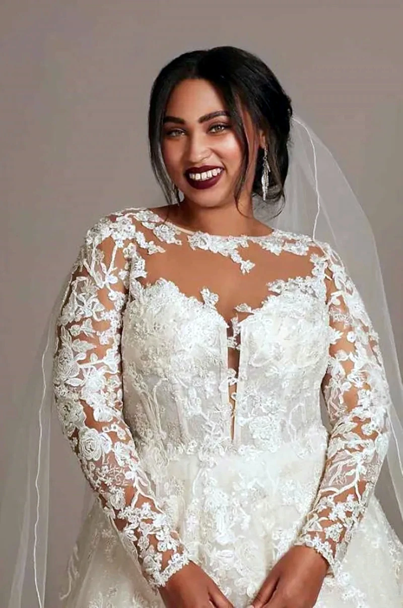 Ivory A Line Long Plus Size Wedding Dress Open Back Full Sleeves Lace Appliques Tulle Boho Bridal Gowns Court Train