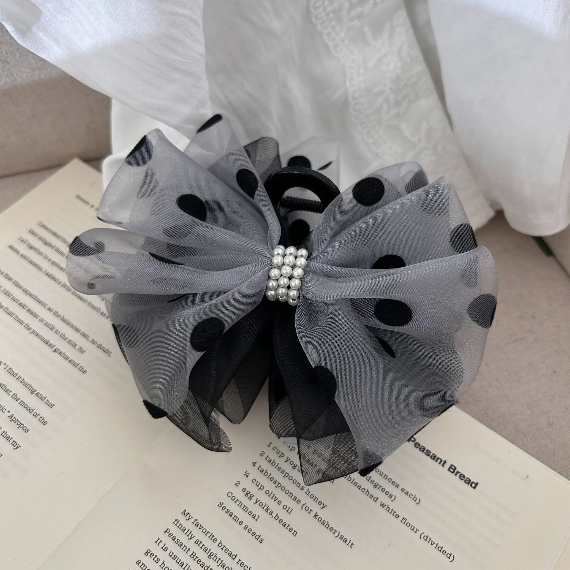 

4pcs/lot Mesh Dots Ponytail Claw Clip Set Handmade Fabric Hair Accessories Elegant Pearls Hair Bow Back-of-Head Alligator Clip