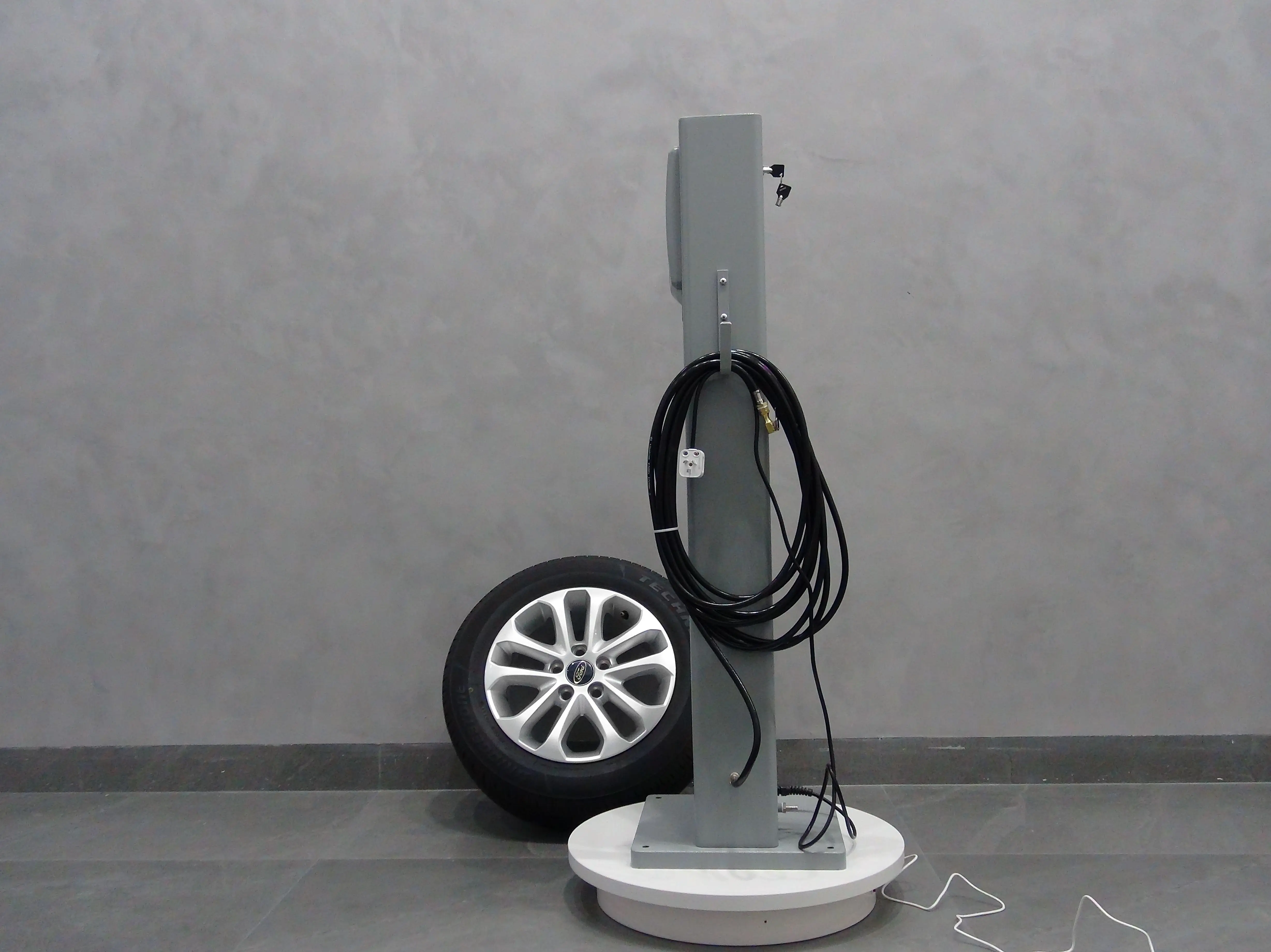 Automatic Motorcycles Tire Inflators Digital Air Inflation Machine Outdoor Standing Cars Trucks Tyre Inflator for Gas Station