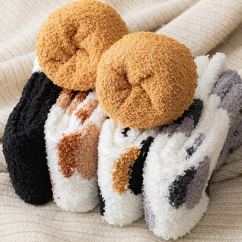 Women Socks Winter Cute Cat Paw Socks Coral Fleece Socks Female Autumn Soft Fluffy Bed Socks For Girl Warm Winter Female Home