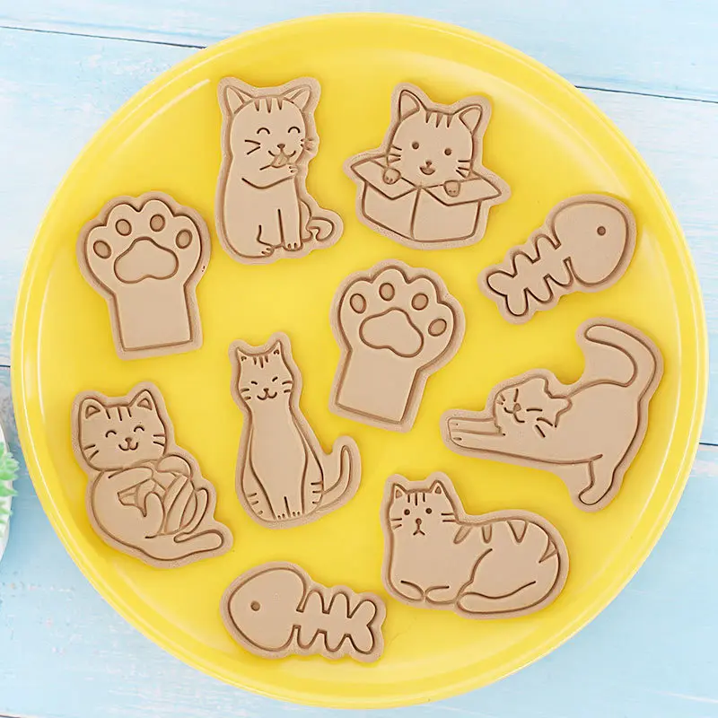 8Pcs Cat Cookie Mold Set Cartoon Cat Claw Fish Bone Shape Cookie Stamp Fondant Cake Decoration Tools 3D Hand Pressure Plastic