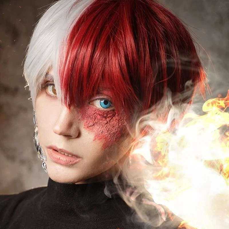 

Парик для косплея My Hero Academia, аниме-костюм, полубелый, полукрасный, короткие прямые парики для женщин или мужчин, семейная вечеринка на Хэллоуин