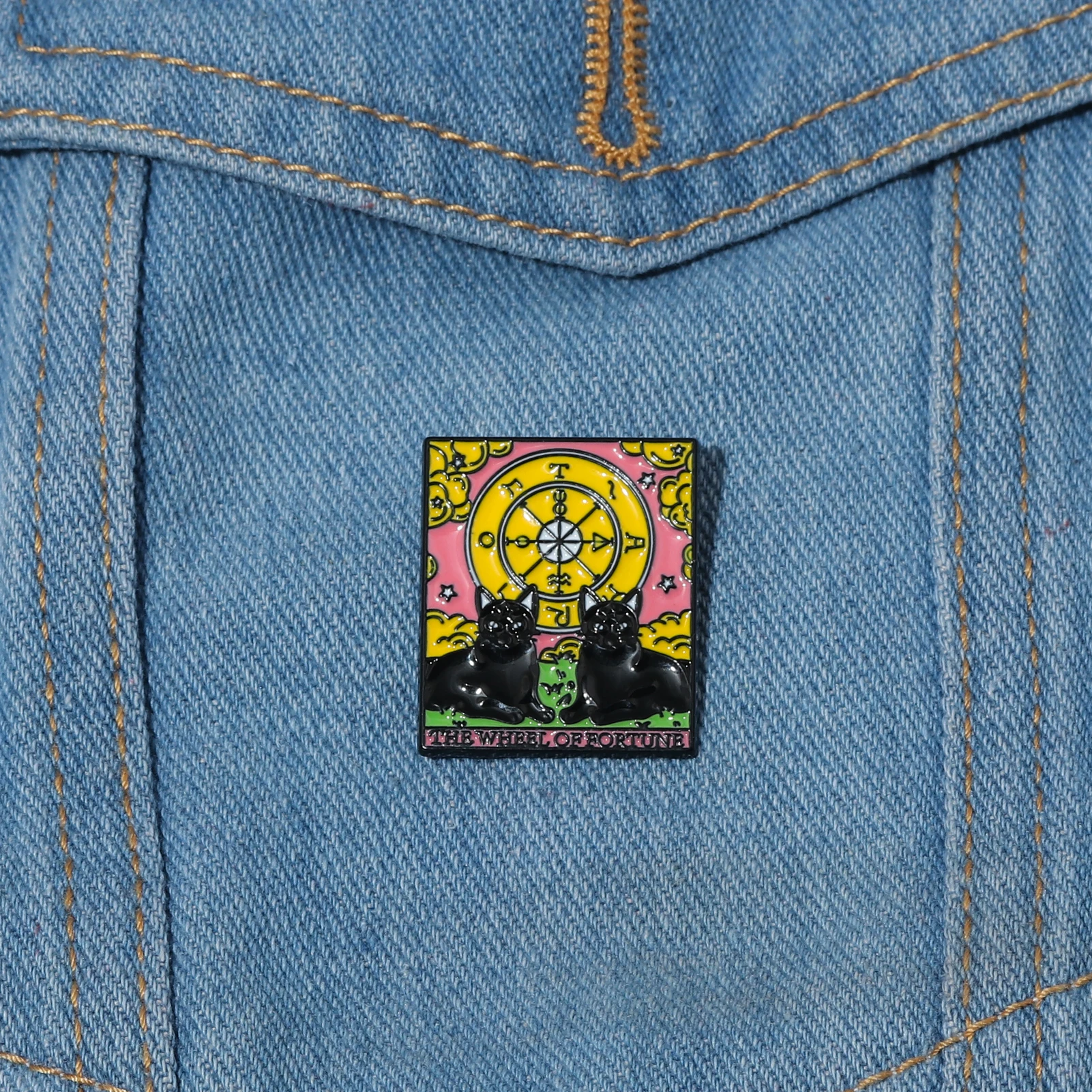Mystical Tarot Black Cat Playing Cards Brooch Clothing Backpack Badge Sun Moon Guardian Pin Ancient Egyptian Symbol Accessories