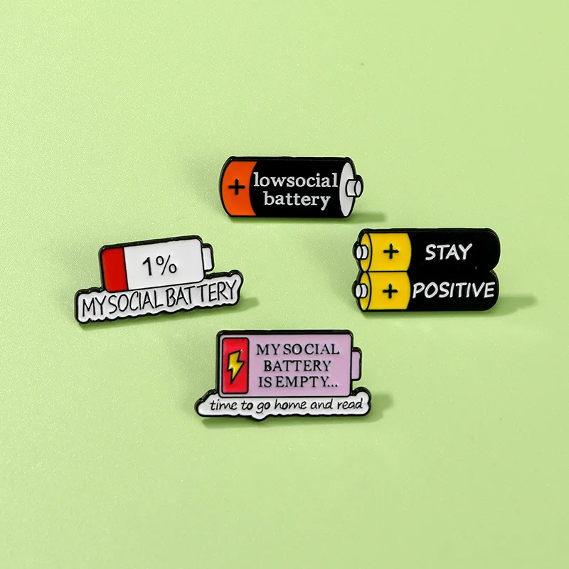 Creative Battery Level Letter Design Brooch Alloy Badge Pins For DIY Clothing Bags Shoes Hat Scarf T-shirt Jeans Decoration