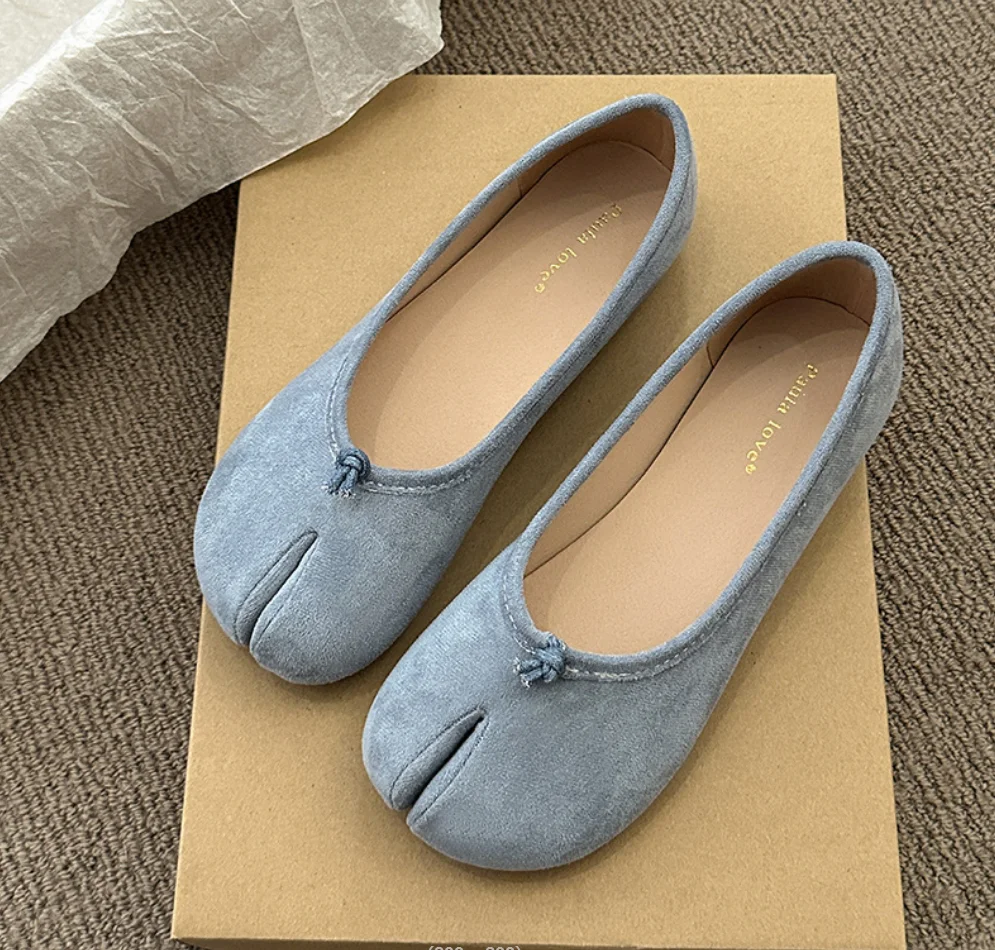 2025 Japanese Style Tabi Ninja Shoes Women Retro Suede Flats Split Hoof Toe Boat Shoes Femme Mary Jeans Mocasines Ballerina Shoe image 3