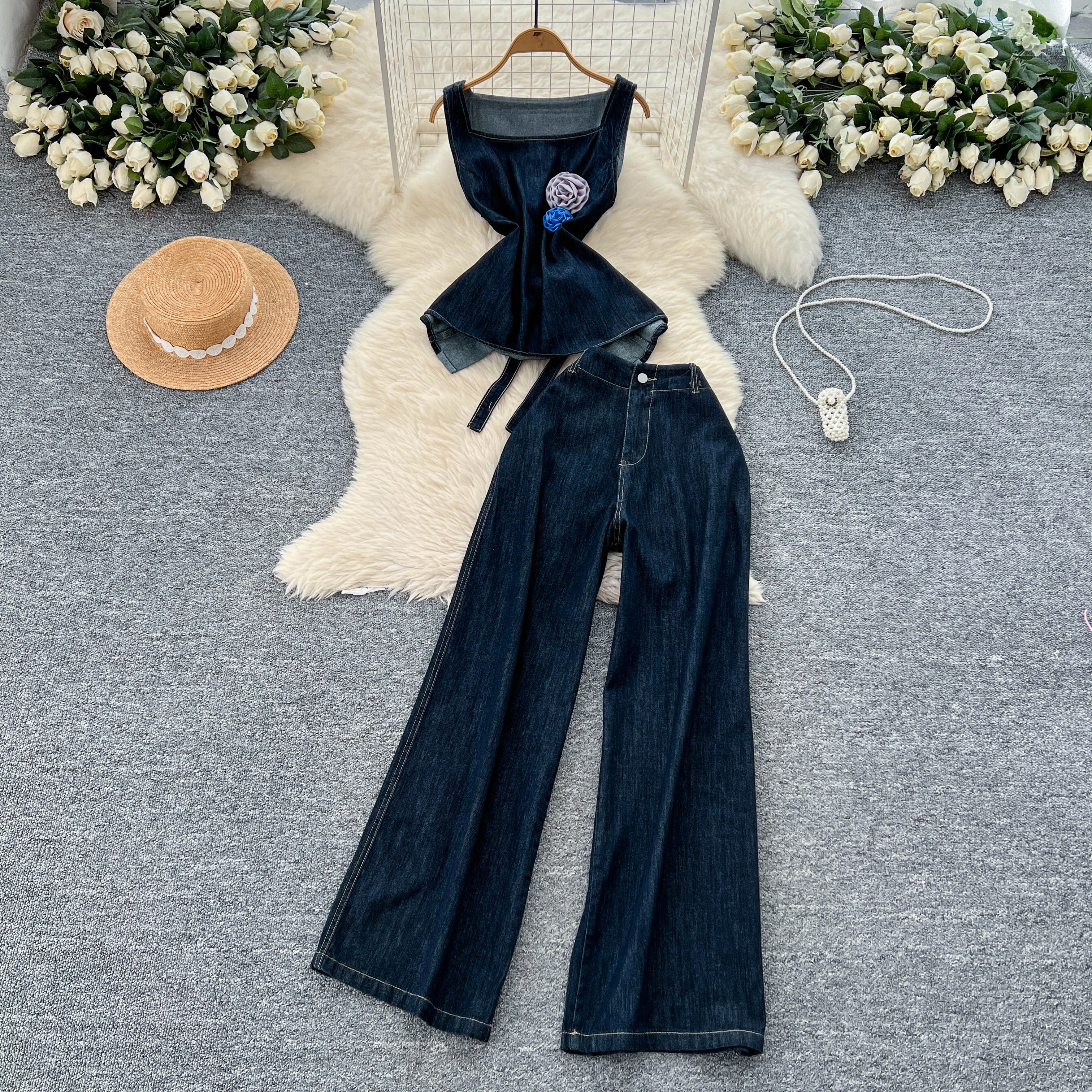 

Elegant hollow out lace-up Unique Sleeveless Slimming Top High Waist Pants Sports High Street Two Piece Set