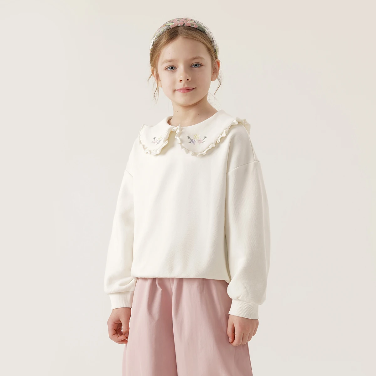 MARC&JANIE Girls Super Cotton French Embroidery Doll Neck Sweatshirt for Spring French Series 240179