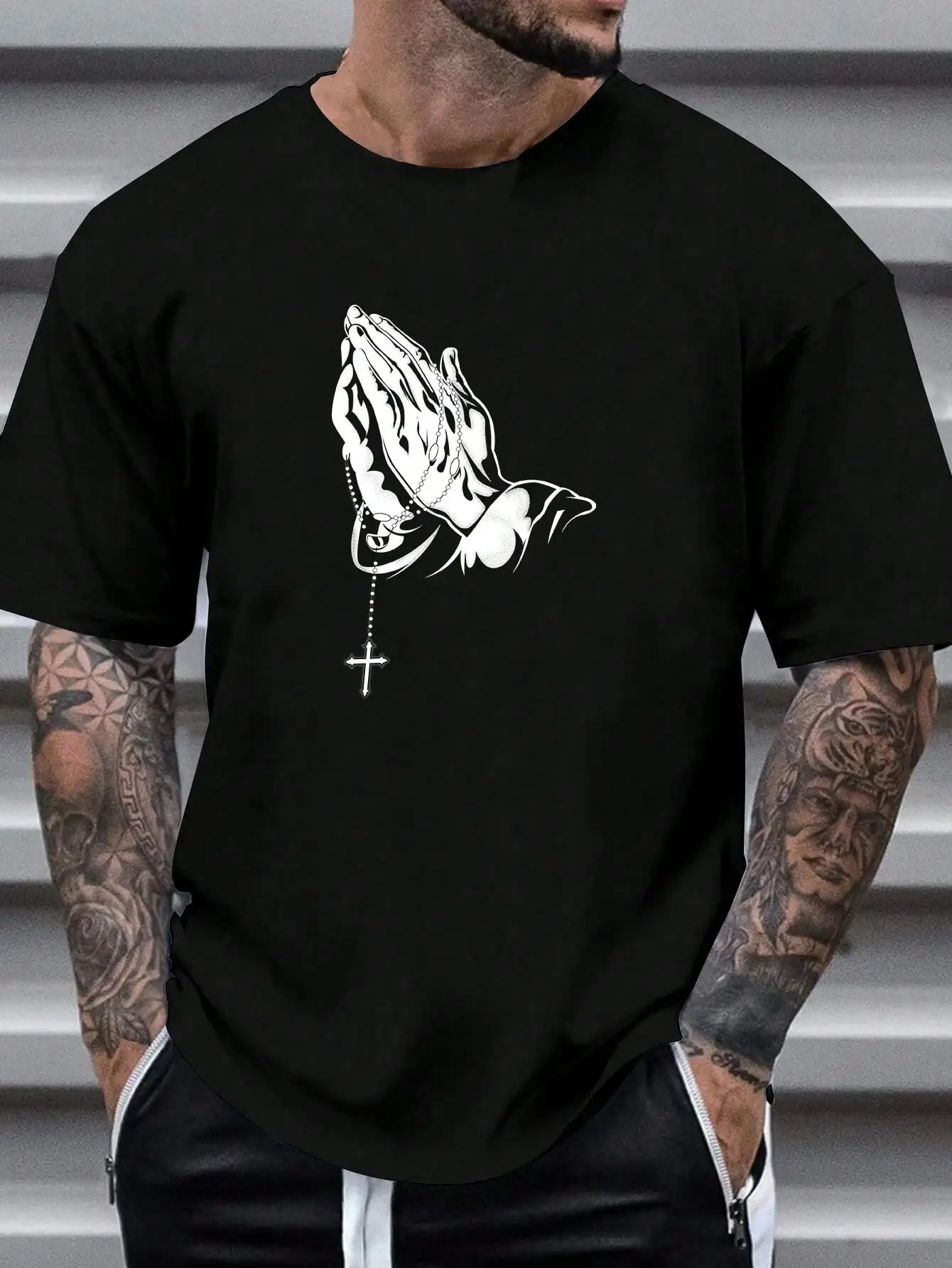 

Manfinity Men Hand Print Tee