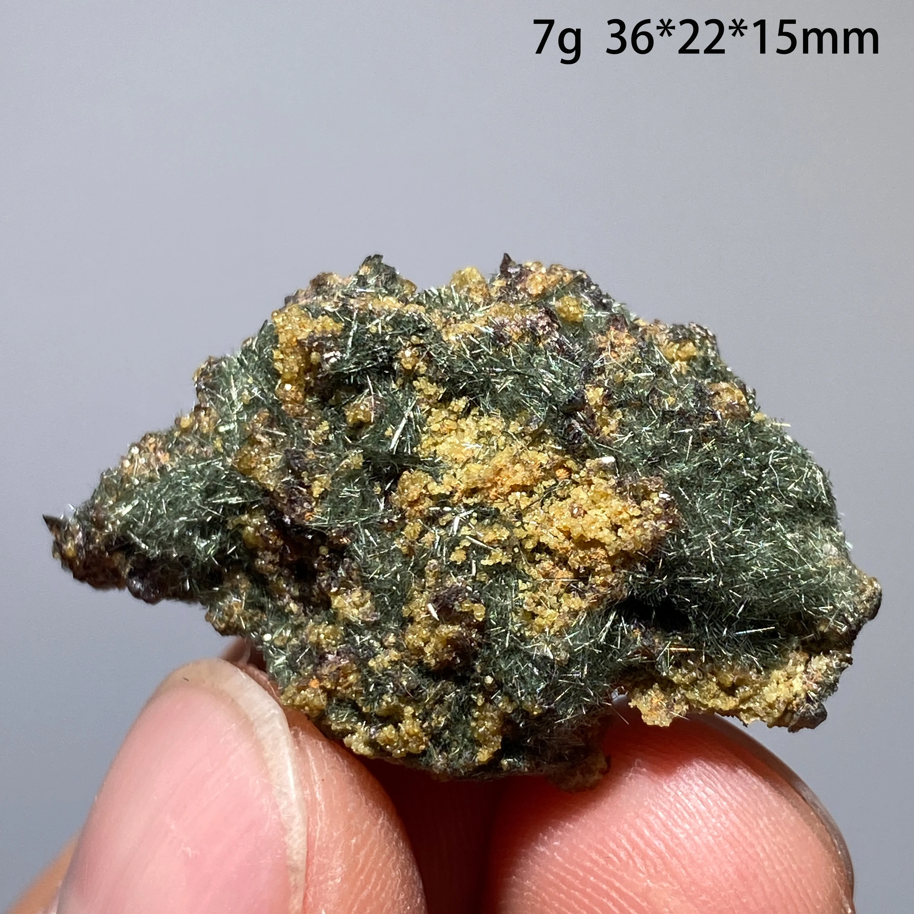 Natural Needle-like Axinite Healing Quartz Stone Mineral Specimen for Reiki Home Decor Teaching Crystal