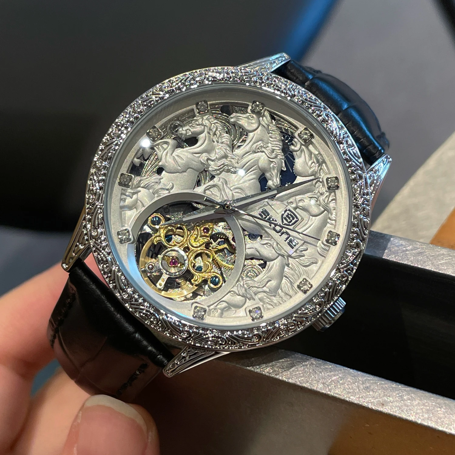 

CILOA large dial high-end hollow watch men's 2025 new light luxury gift round high-quality fully automatic mechanical watch