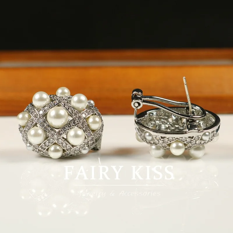 fashion stud earrings copper inlaid zircon imitation pearl earrings versatile  earrings S925 silver needle