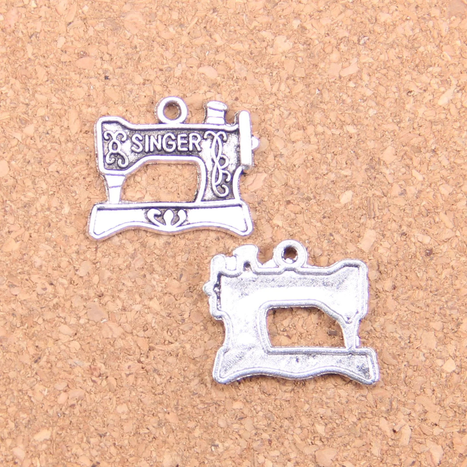 60pcs Charms Singer Treadle Sewing Machine 20x17mm Antique Pendants,Vintage Tibetan Silver Jewelry,DIY For Bracelet Necklace