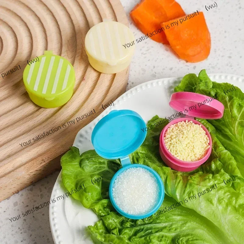 4 portable mini travel seasoning containers for picnics, office and outdoor use