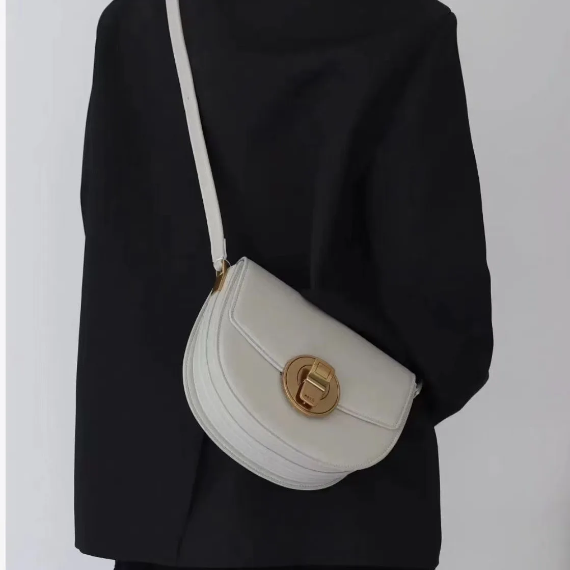 PECO Easy-to-carry series semi-circular saddle bag genuine leather retro versatile single-shoulder crossbody bag for women