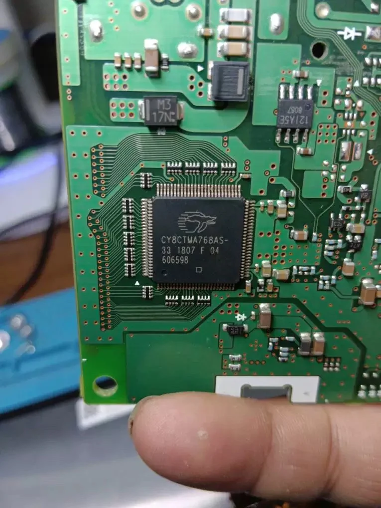 LM3421MH CY8CTMA768AS-33 TLE9260QX 01828200 MAX17823BGCB GL512S10DHA02