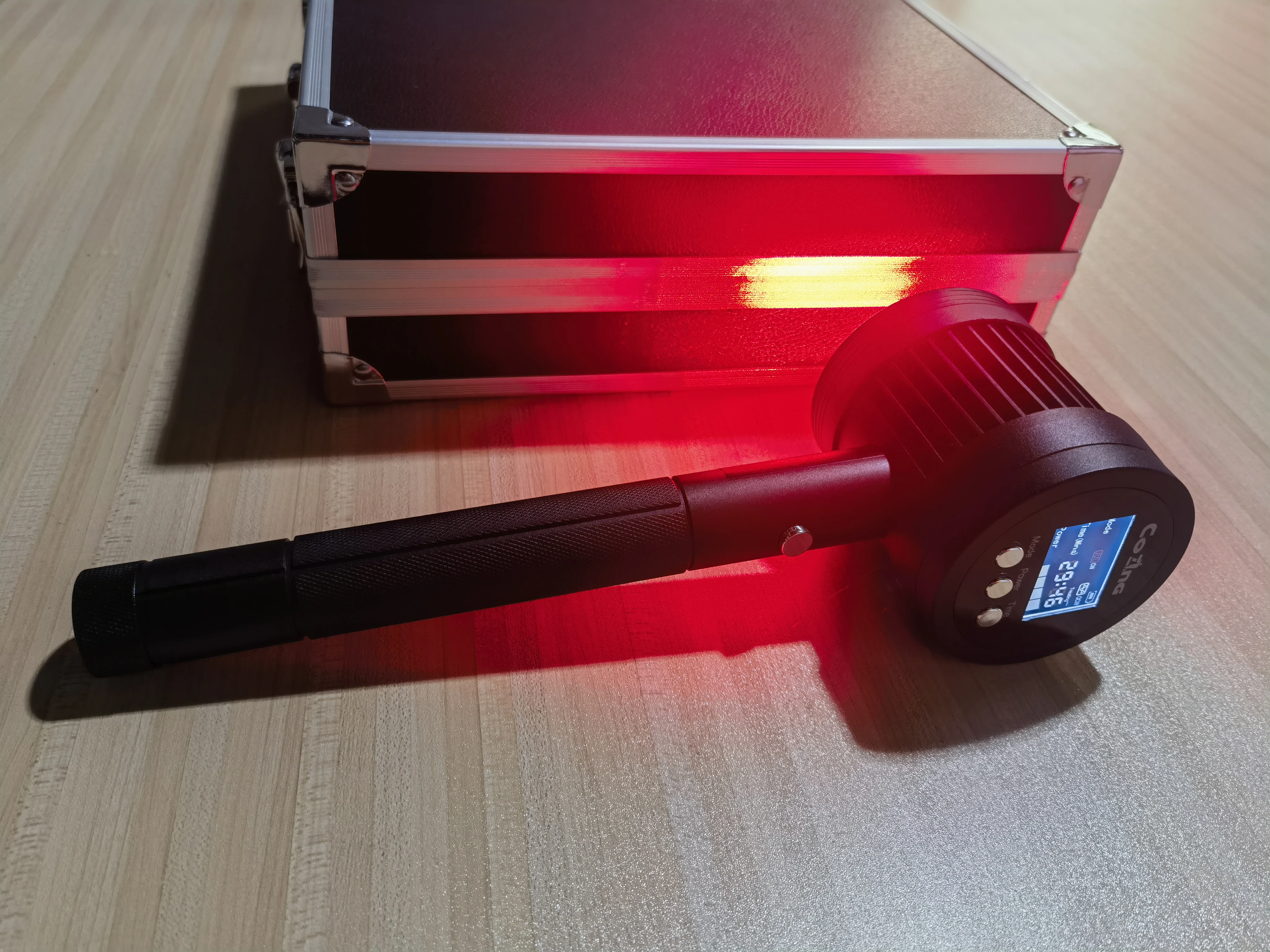 

Неинвазивная лазерная терапия для домашних животных класса 4, двойная длина волны 1295 мВт (650 нм и 808 нм), для расслабления мышц, боли в суставах