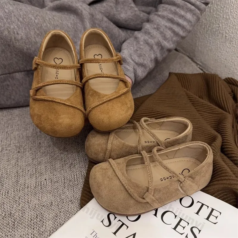 

Туфли принцессы для девочек, осень 2024, новая модная винтажная детская обувь Мэри Джейн, легкая удобная повседневная обувь на мягкой подошве