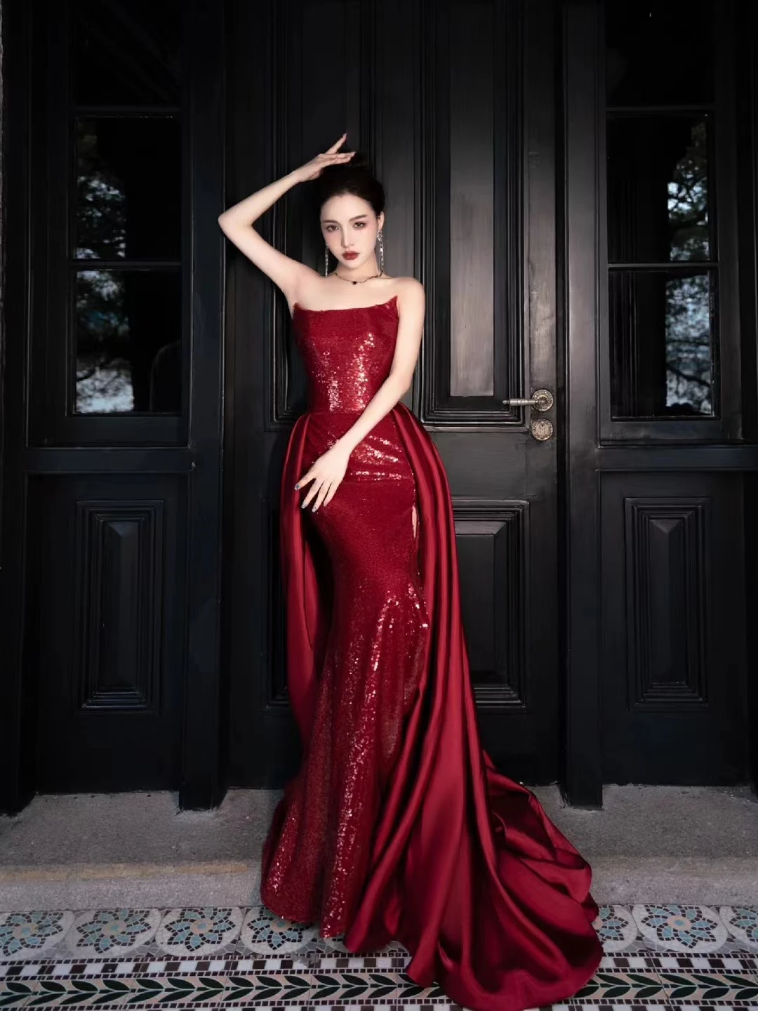 Customized Red Sequins Mermaid Evening Dress for Women Sexy Slim Strapless Glittering Satin Fishtal Party Formal Gowns Vestidos