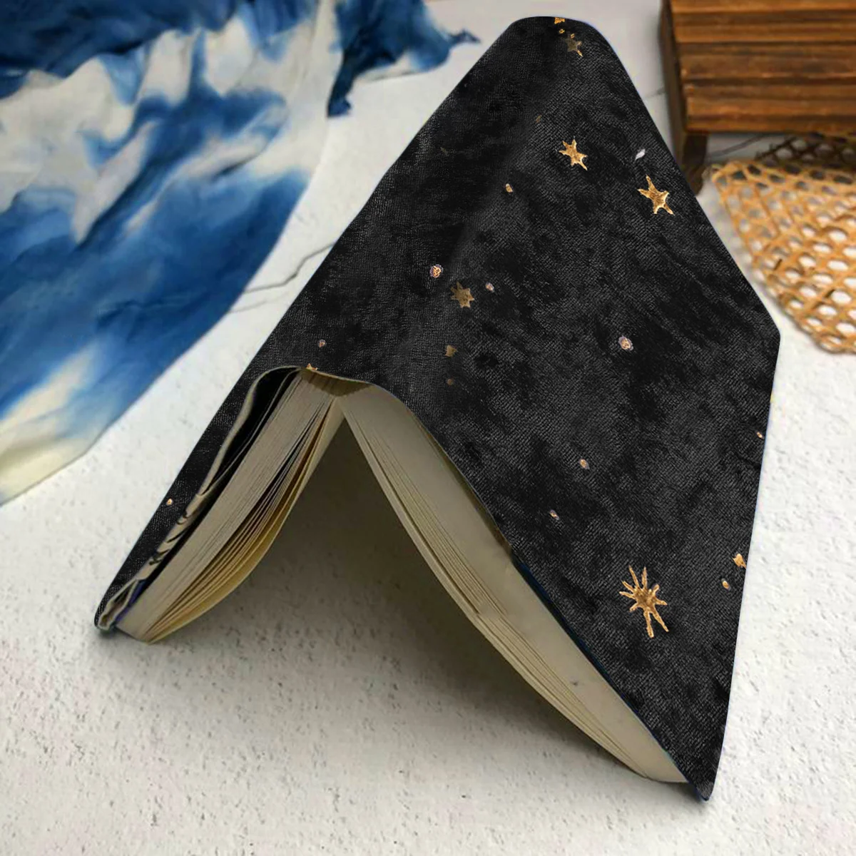 Reusable Gold Stamping Book Cover with Sky Pattern Protective Cover for Books Scratch Resistant Cloth Book Sleeve