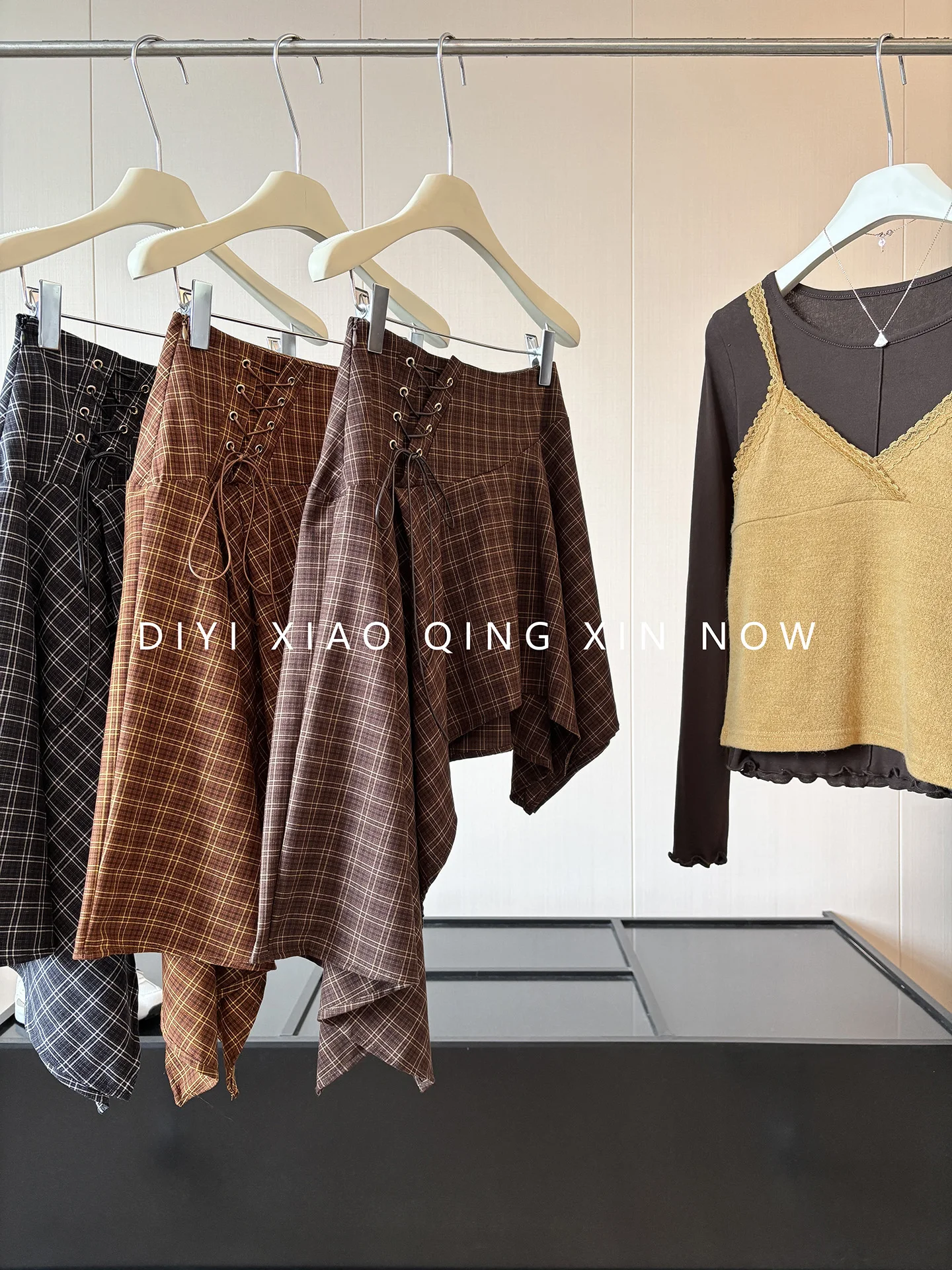 DIYI Plaid  Skirt Women's A-Line Early Autumn 2026 New Retro Design Sense Midi Asymmetrical Skirts High Waist Polyester