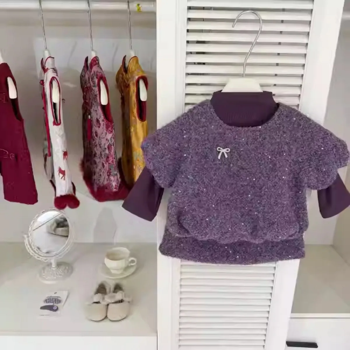 Girls' Small and Medium-sized Children's Clothing Winter Plus One-piece Velvet Thin Velvet Annual Three-piece Skirt