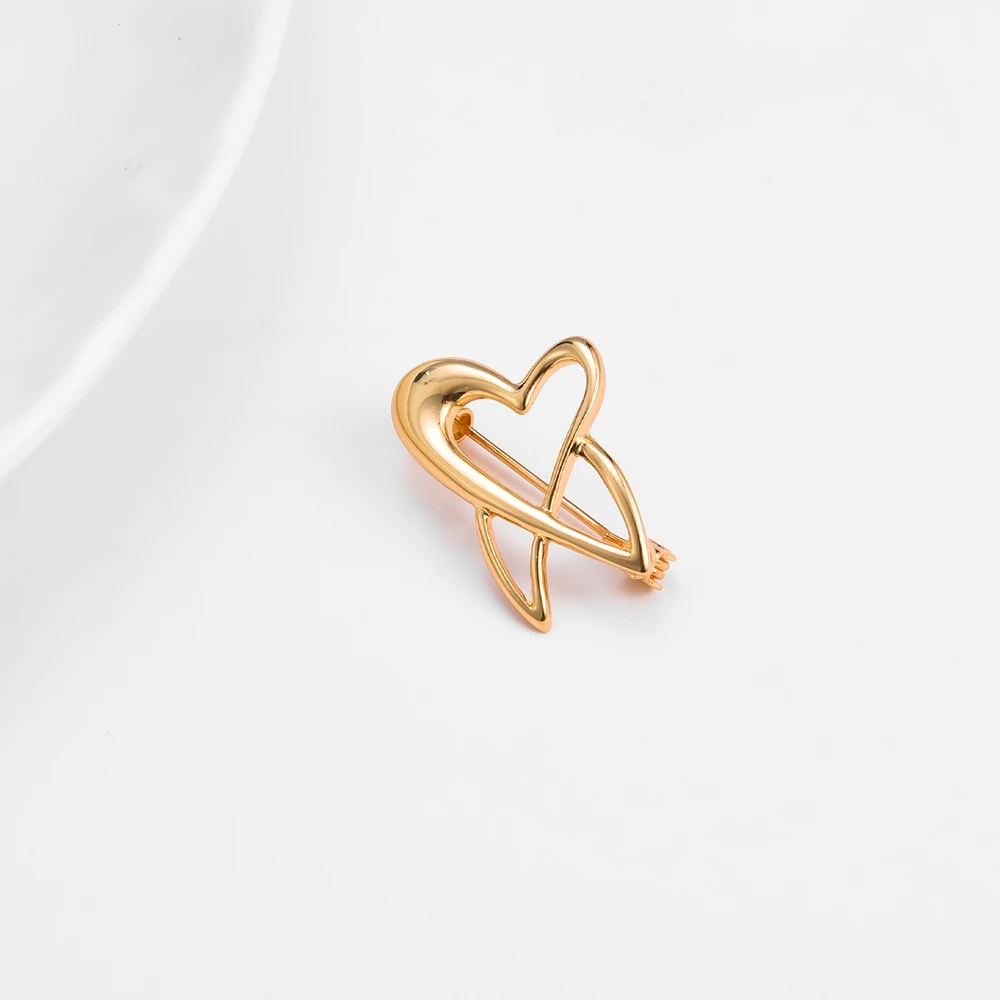 Hanreshe Creative Heart Tooth Brooch Pins Medical Lapel Silver Plated Badge Dental Dentist Jewelry Gift for Doctor Nurse
