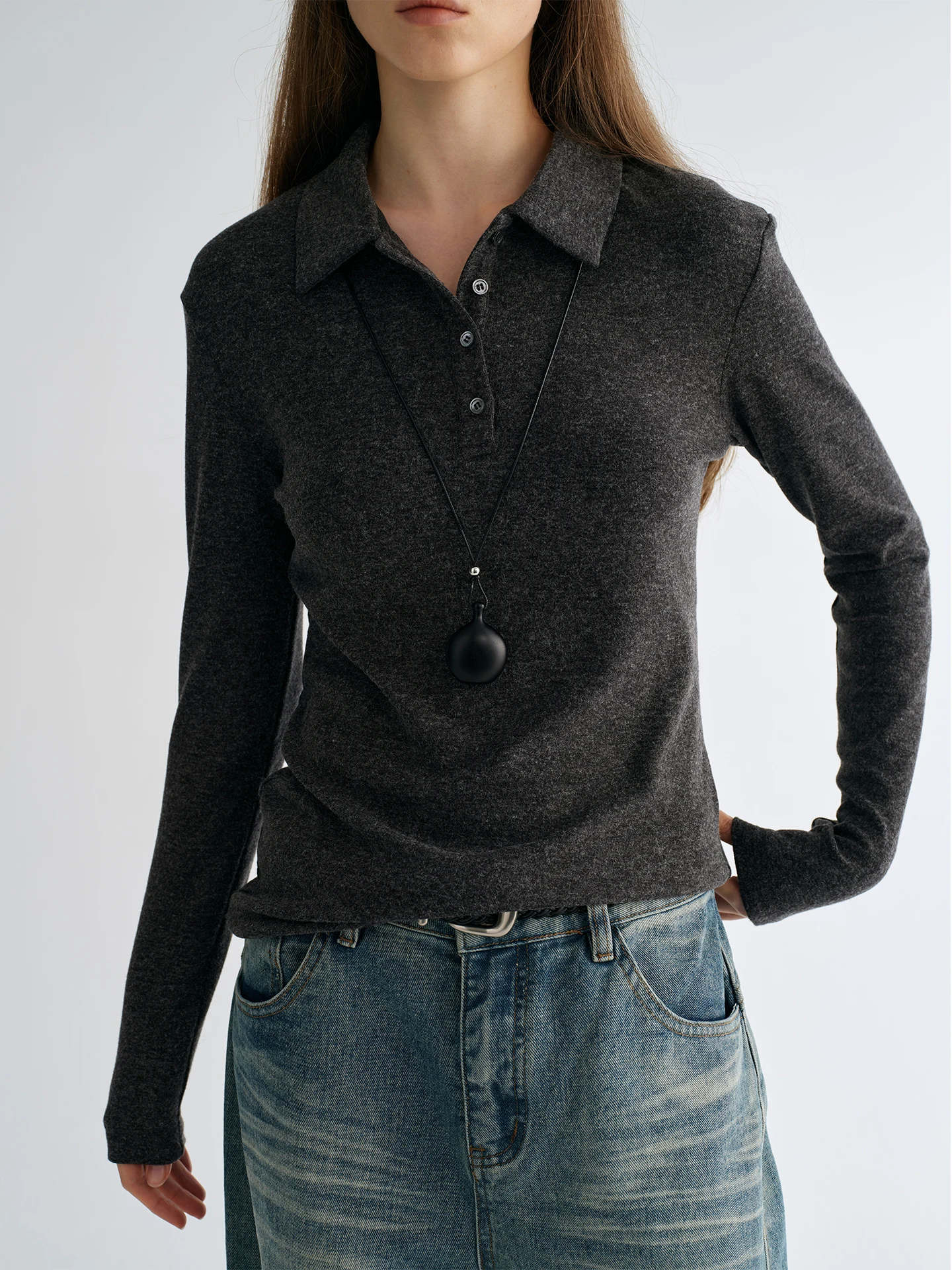 

Комфортная универсальная повседневная куртка Goffrid Ne Long Sve Base для комфортной носки и многослойных образов, коллекция ранняя весна 2026, свободный крой.