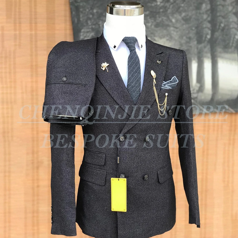 

Elegant Men's Suits Dark Grey Double Breasted Peak Lapel Blazer Fashion Business Formal 2 Piece Jacket Pants Outfits Sets