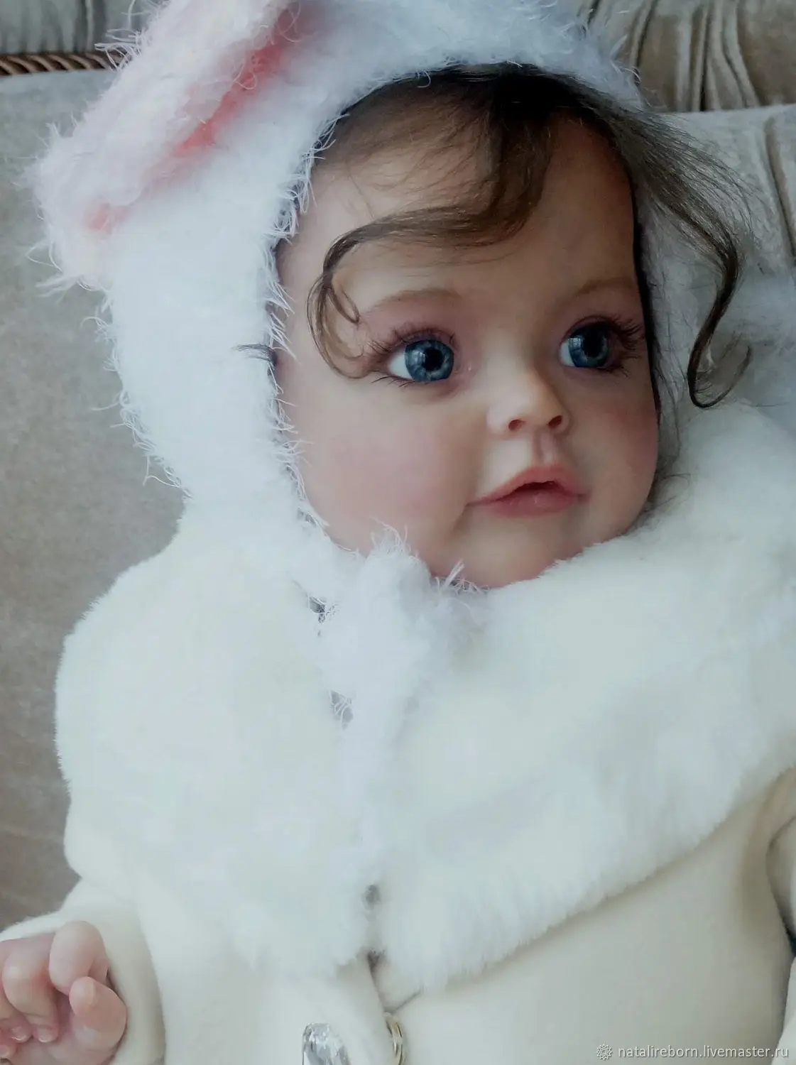 24'' Finished Reborn Doll Sue-sue Already Painted Kits Very Lifelike Baby with Cloth body and Hand Root Hair