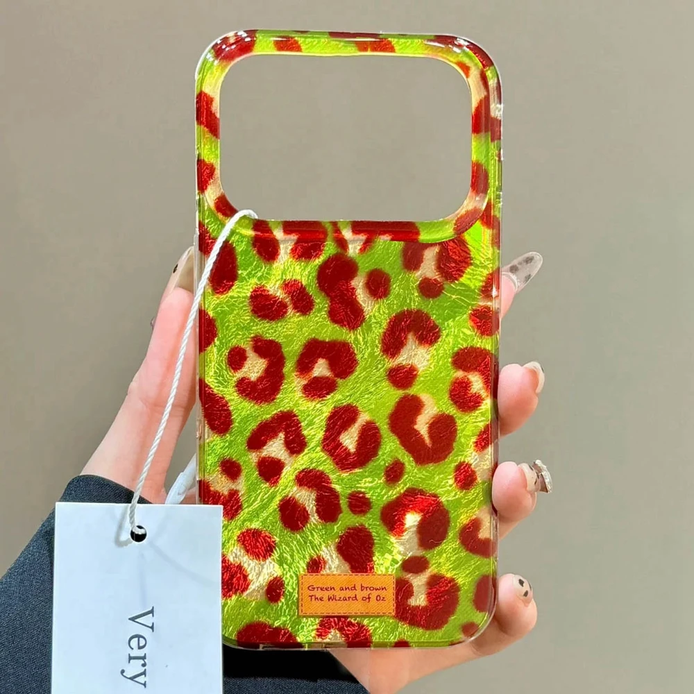 

﻿Retro Green Leopard Print Women Phone Case for iphone 17 Air 16 15 14 7 8 Plus 13 12 Pro Max 11 16e X XS XR SE 2022 2020 Cover