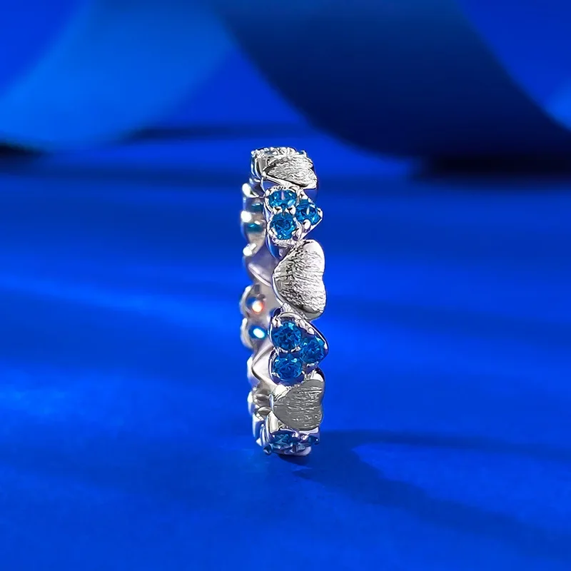 

New retro brushed heart blue diamond ring full of peach hearts, old money style, light luxury S925 silver ring, Jewelry
