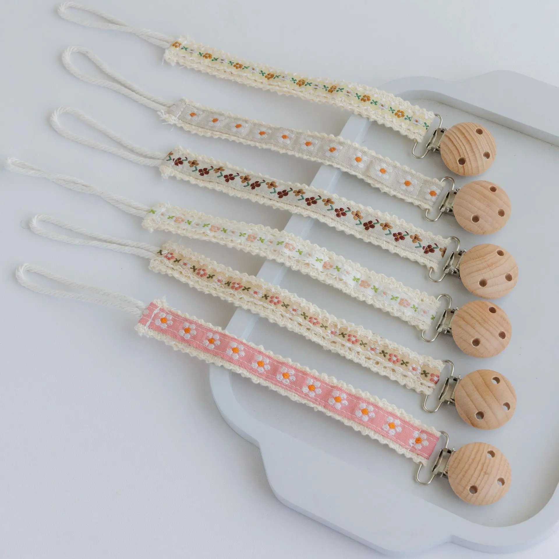 Baby Toothpaste Pacifier Anti-drop Chain, Baby Cloth Embroidered Pacifier Chain, High-grade Lace Lightweight Anti-lost Rope