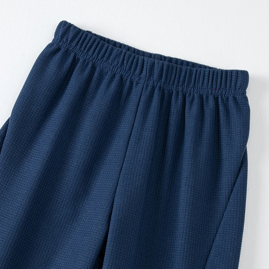 3-teiliges Set Frühlings-/Herbst-Kinderhosen mit Seitenstreifen und Waffelmuster, bunt, modisch und für den täglichen Sport geeignet. – Detail 8
