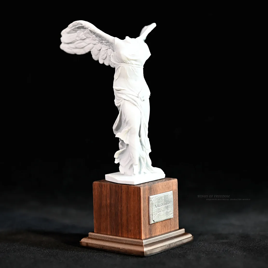 Wings of Liberty Statue 150mm Handmade Resin Figurine Angel Wing Desk Office Decor