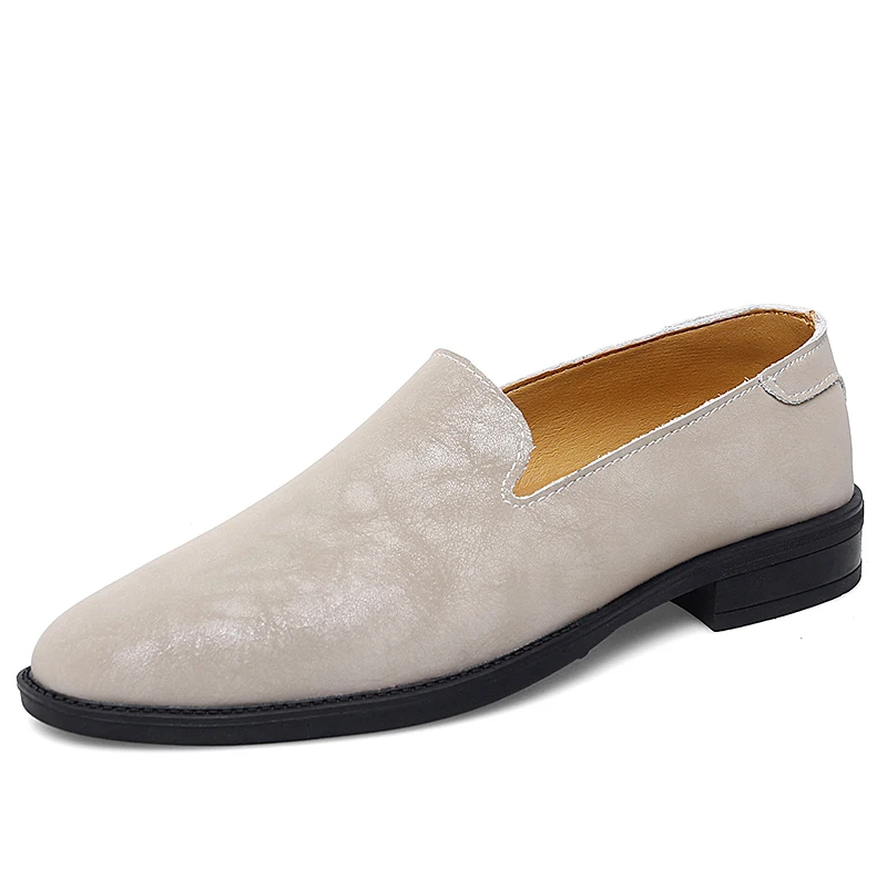 

Новые черные деловые повседневные кожаные туфли с большой головкой, мужские корейские лоферы на толстой подошве с кисточками, увеличивающие рост, маленькие кожаные туфли