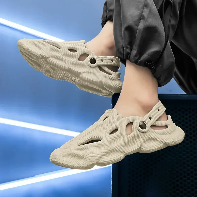 

Shevalues/Новые летние полые сандалии для мужчин, уличные модные сабо с дырками, тапочки, мужская нескользящая садовая обувь, пляжные шлепанцы на мягкой подошве