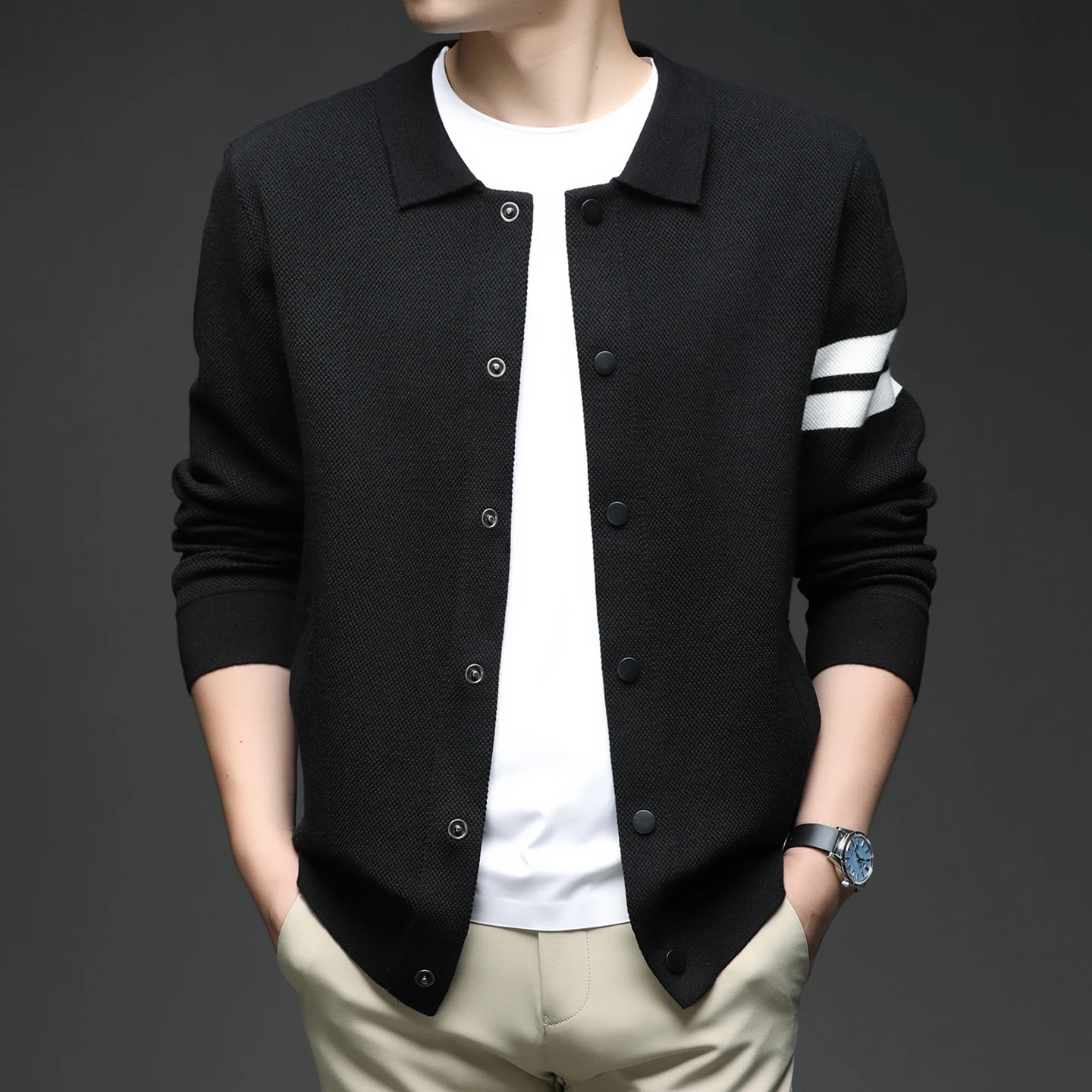 Cardigan con risvolto a righe di marca avanzata di lusso da uomo nuovo bottone unico maglione lavorato a maglia casual cappotto moda semplice tasca comfort top