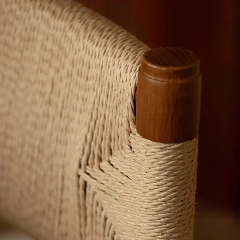 كرسي طعام من الخشب الصلب على الطراز الفرنسي القديم شقة صغيرة كرسي خلفي للمنزل على الطراز المتوسط والقديم