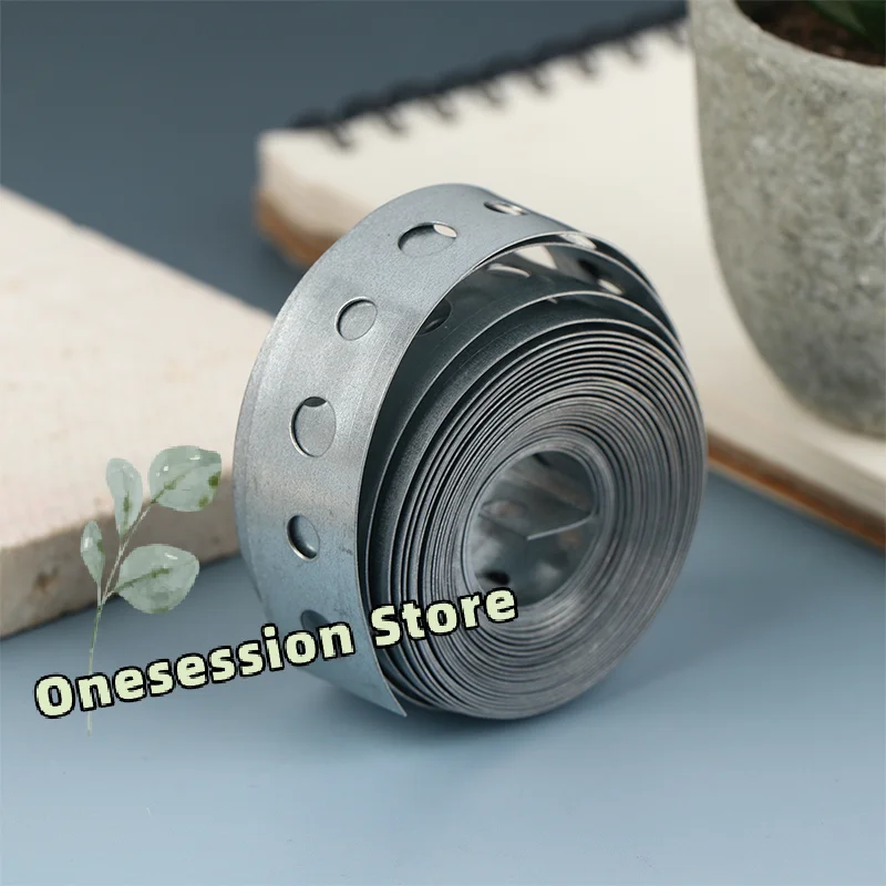 ربط فولاذي مجلفن مع فتحات مثقوبة مسبقًا - شريط معدني عالي التحمل متعدد الفتحات لدعم الأنابيب وأعمال الصفائح المعدنية #1