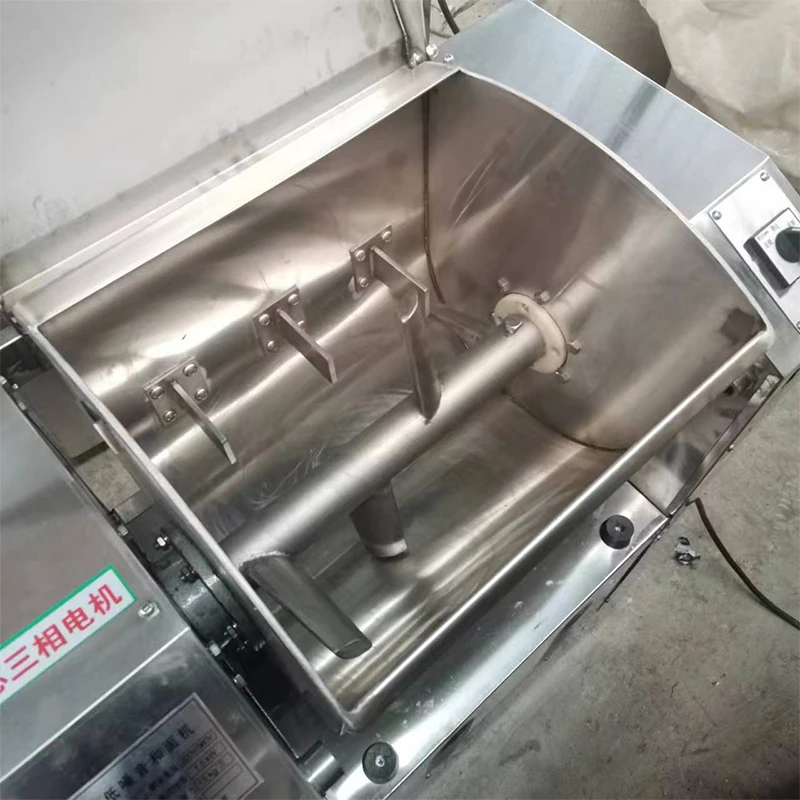 เครื่องผสมก๋วยเตี๋ยวสแตนเลสเชิงพาณิชย์อัตโนมัติ 25 กก./15 กก. เครื่องผสมก๋วยเตี๋ยวความจุขนาดใหญ่ 250 กิโลกรัม/ชั่วโมง