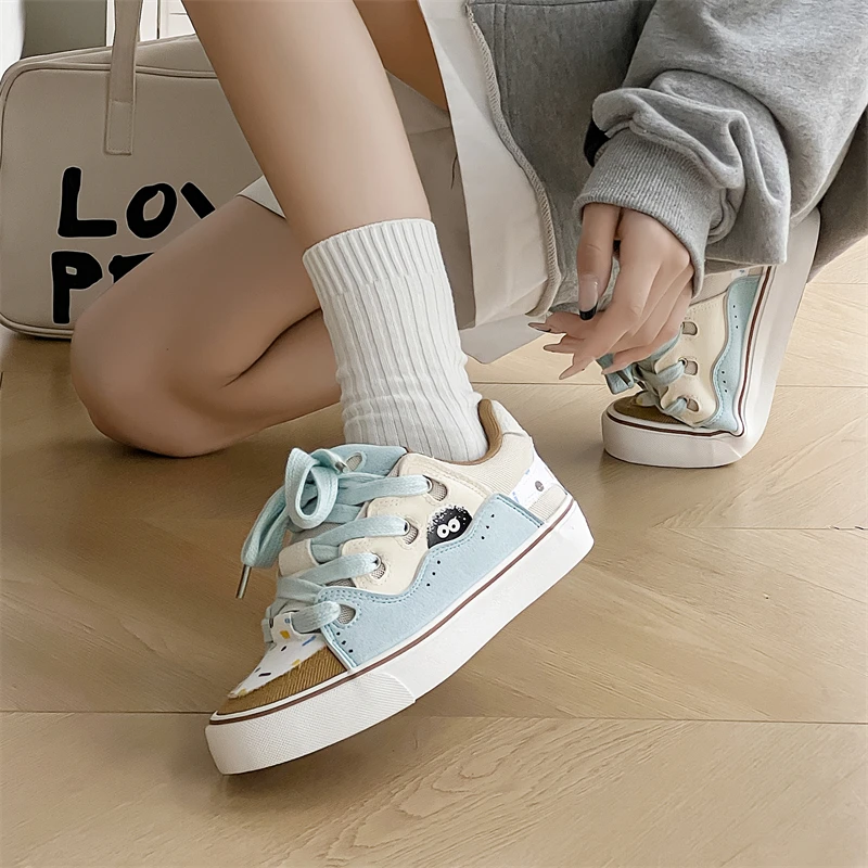 

Bread shoes, niche high street women's shoes, versatile thick soled white shoes, casual trendy shoes