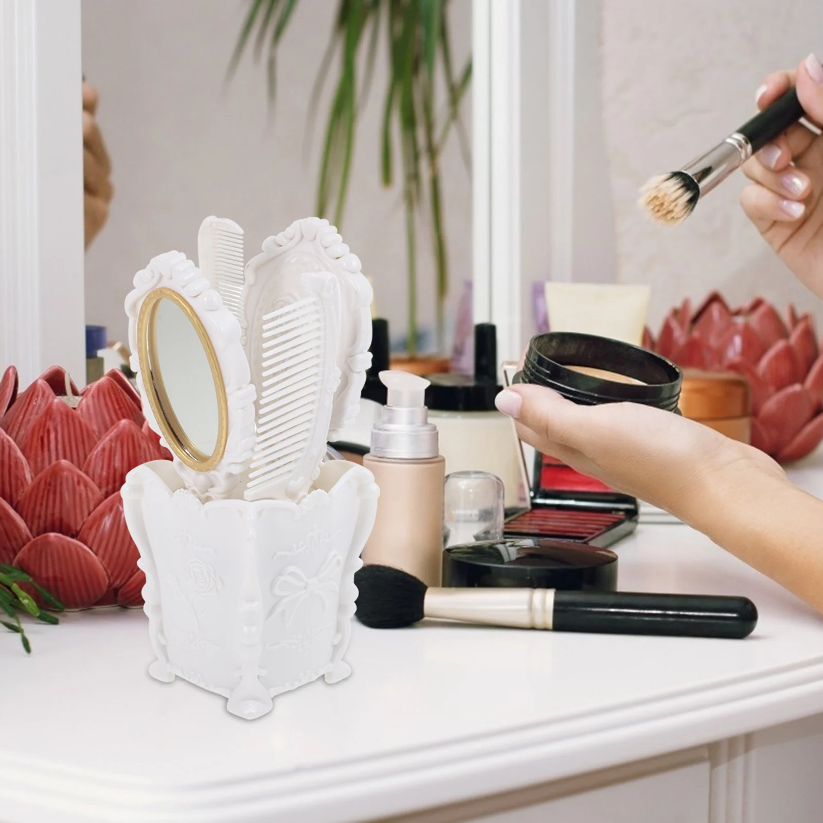 

5 Pcs Styling Dressing Mirror Suit Hairbrush Fancy Vintage Comb and Brushes Women's