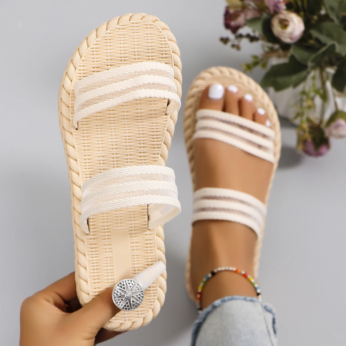 Women\'s fashion trend anti-slip wear comfortable lightweight double soft soled mid-heels sandals