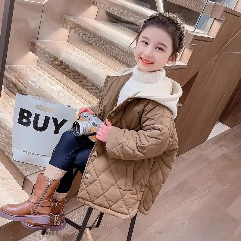 

2025 новый стиль, зимнее утепленное пальто с хлопковой подкладкой для девочек, стильная термокуртка для малышей, детская зимняя одежда