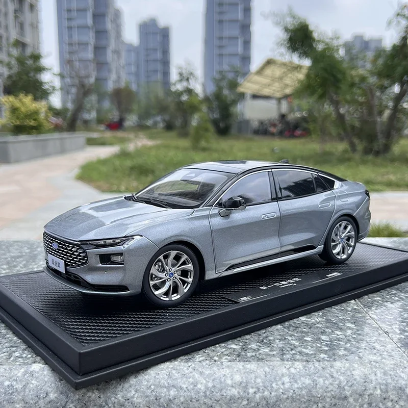 1/18 Alloy Ford MONDEO 2022 Metal Diecast Car Model Gray Display Ornaments Boys Toys Hobby Gifts Collection