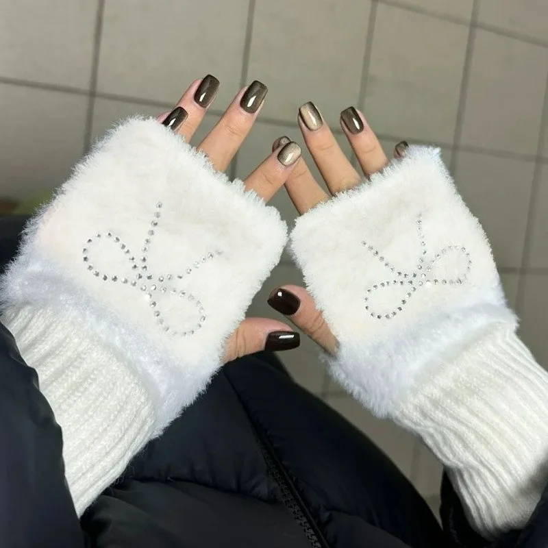 Winter Bogen Strass Halbe Finger Handschuhe Frauen Süße Gestrickte Fingerlose Kristall Bowknot Band Handschuhe Winter Verdicken Fäustlinge